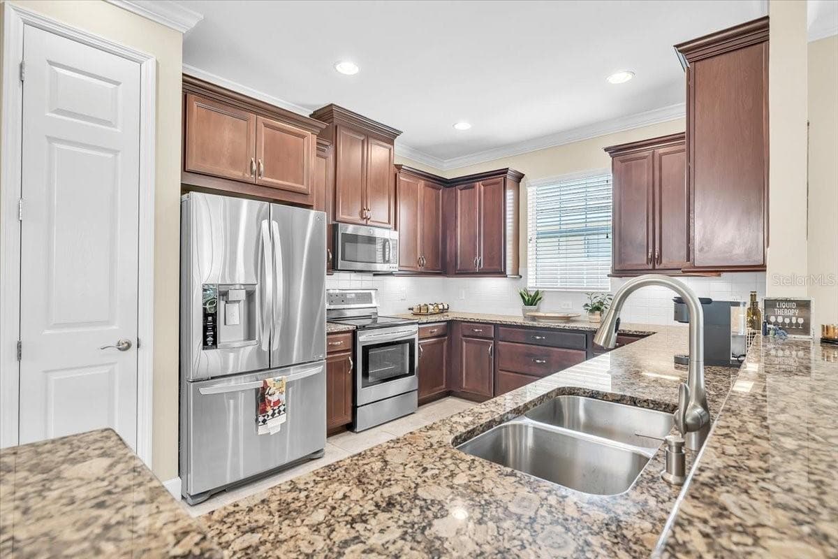 Single Family Residence at 2615 VAREO CT, CAPE CORAL, photo 9 of 48