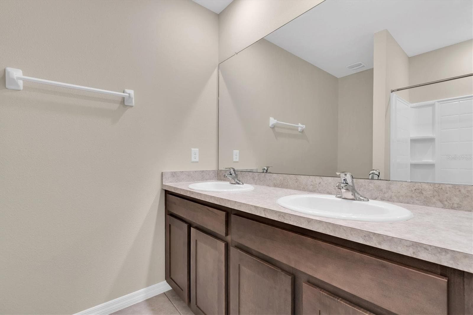 Single Family Residence at 17070 OVAL RUM DR, WIMAUMA, photo 21 of 43