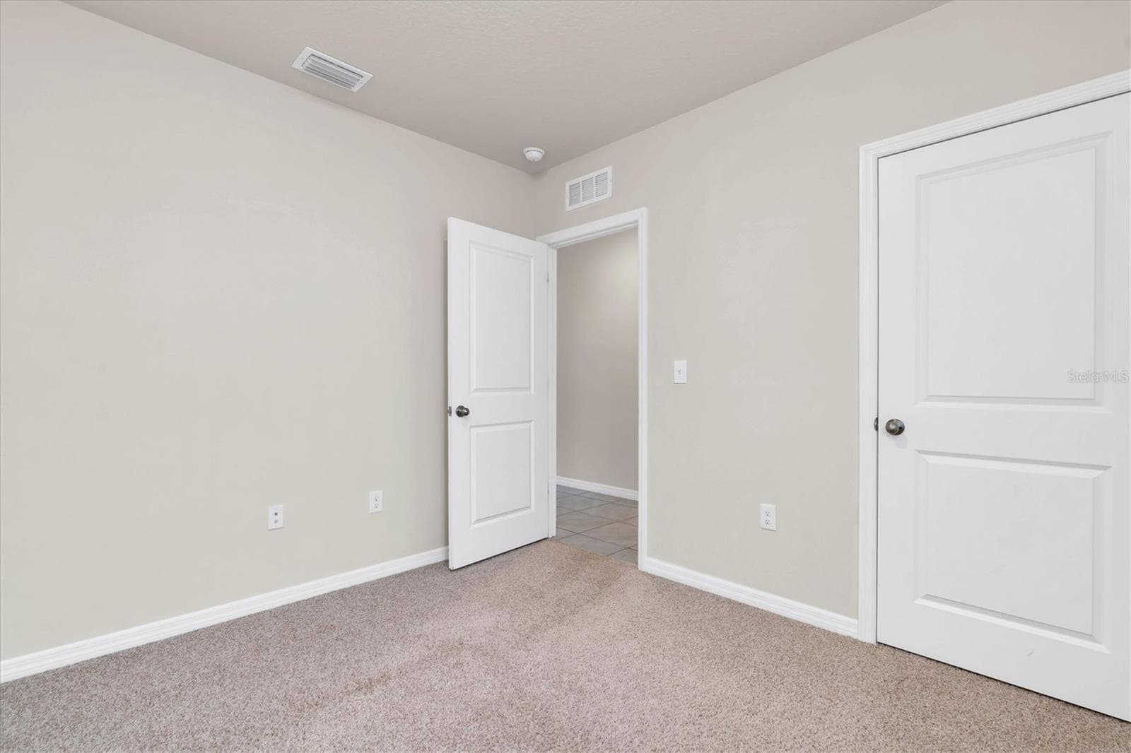 Single Family Residence at 17070 OVAL RUM DR, WIMAUMA, photo 23 of 43