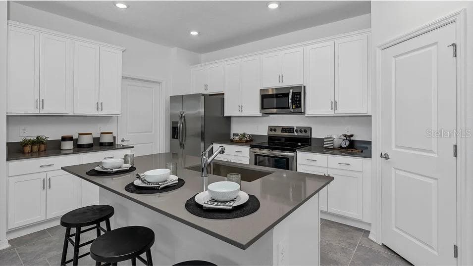 Kitchen - 639 TERRAPIN DR, DEBARY