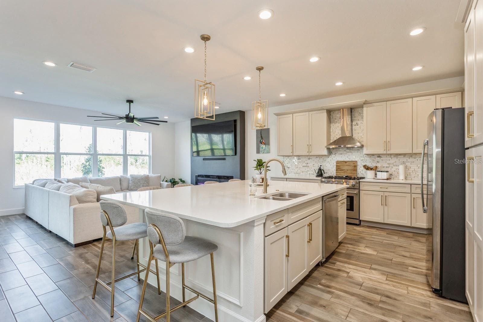Single Family Residence at 3281 GREAT BANYAN WAY, WESLEY CHAPEL, photo 13 of 45