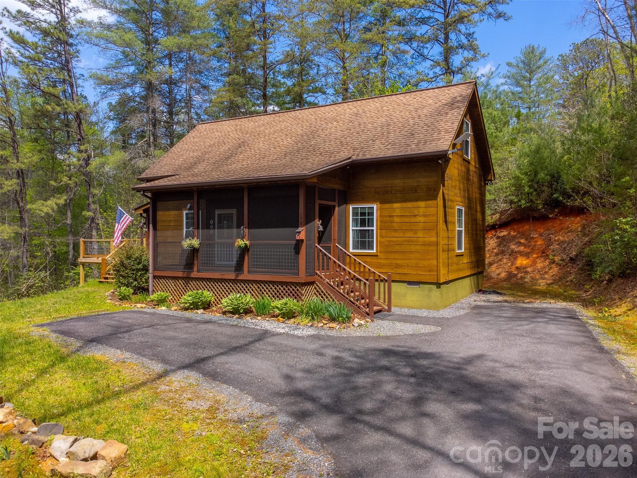 Single Family Residence at 138 Hubbell Lane, Robbinsville, photo 8 of 49