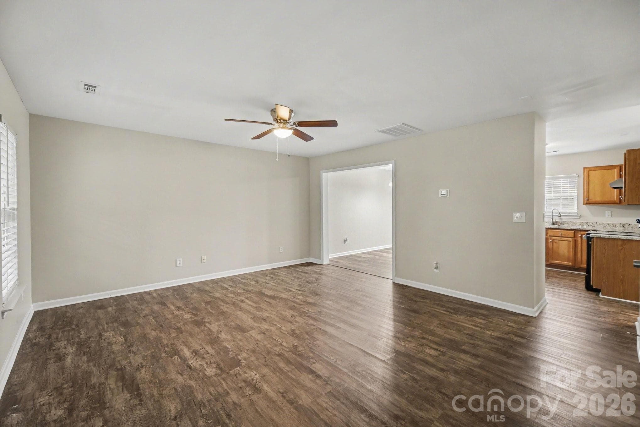 Single Family Residence at 7916 Mcgarry Trail, Charlotte, photo 5 of 27