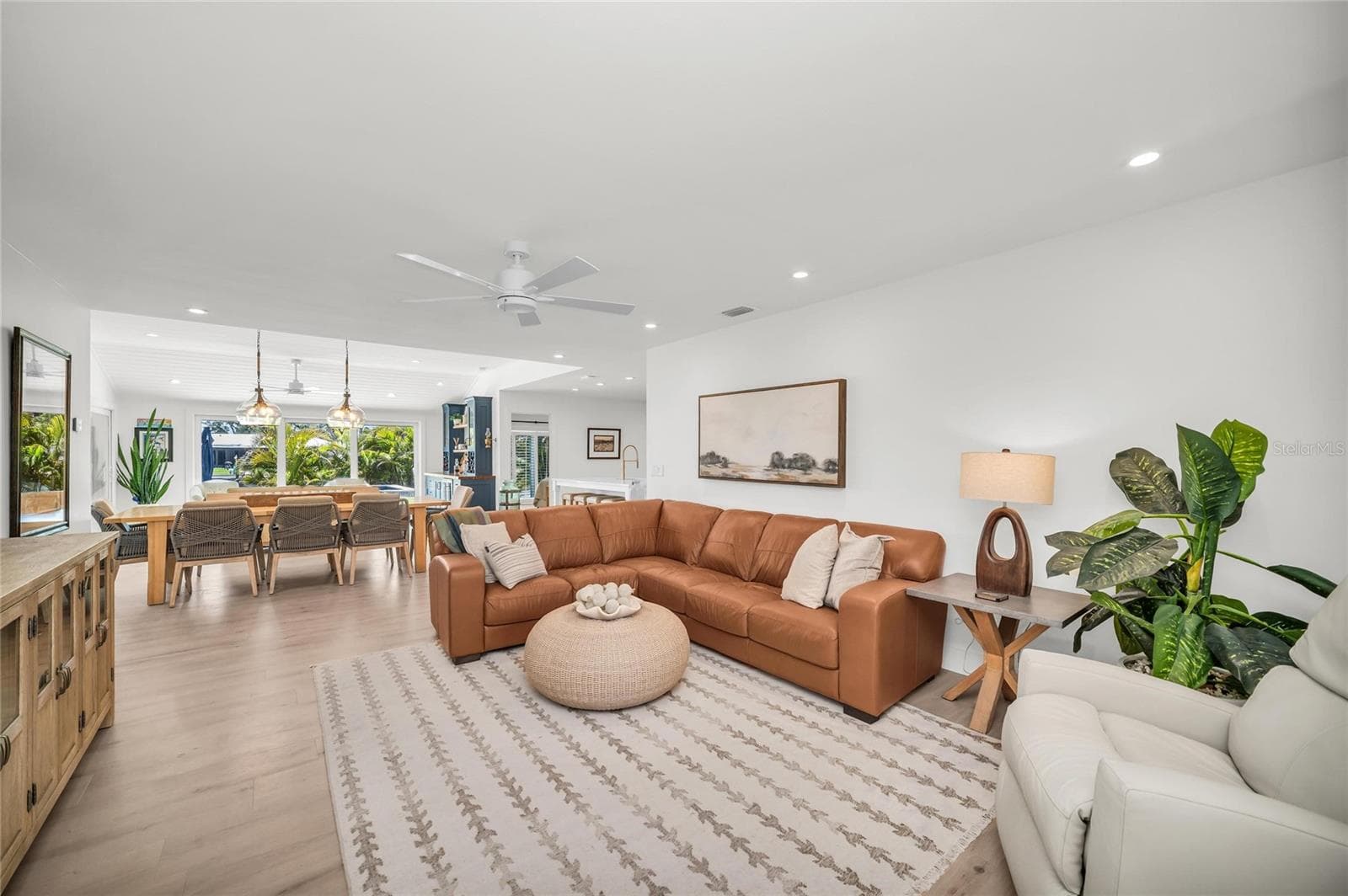 Single Family Residence at 501 68TH ST, HOLMES BEACH, photo 12 of 63