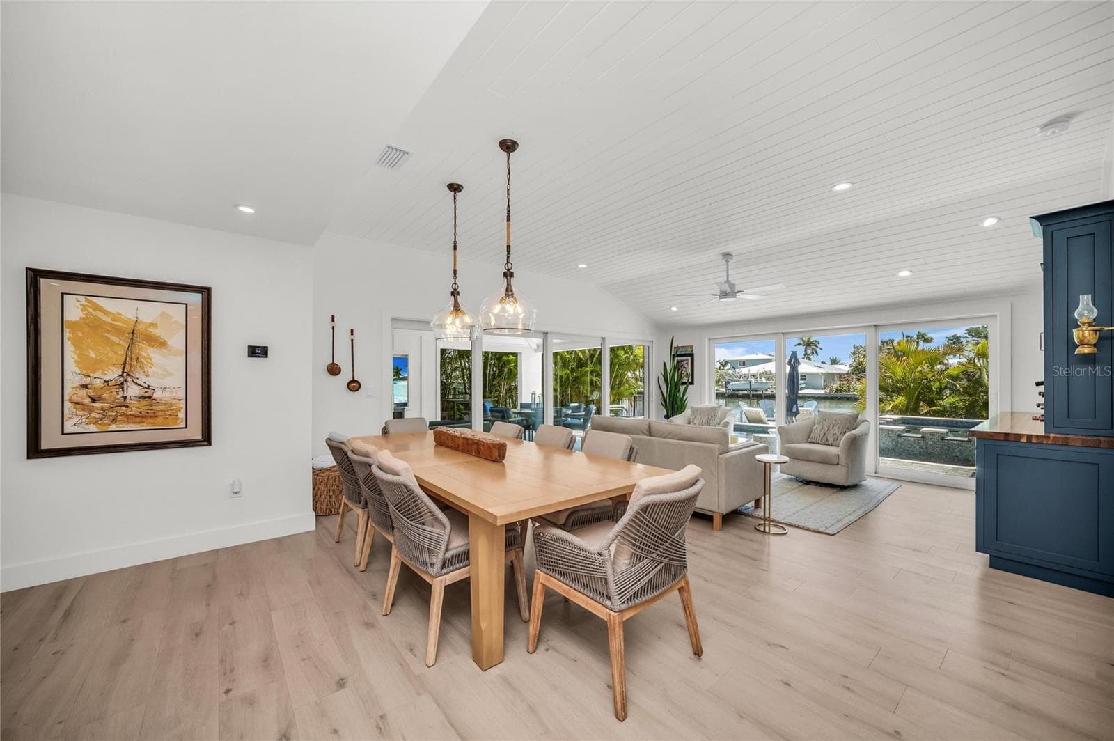 Single Family Residence at 501 68TH ST, HOLMES BEACH, photo 14 of 63