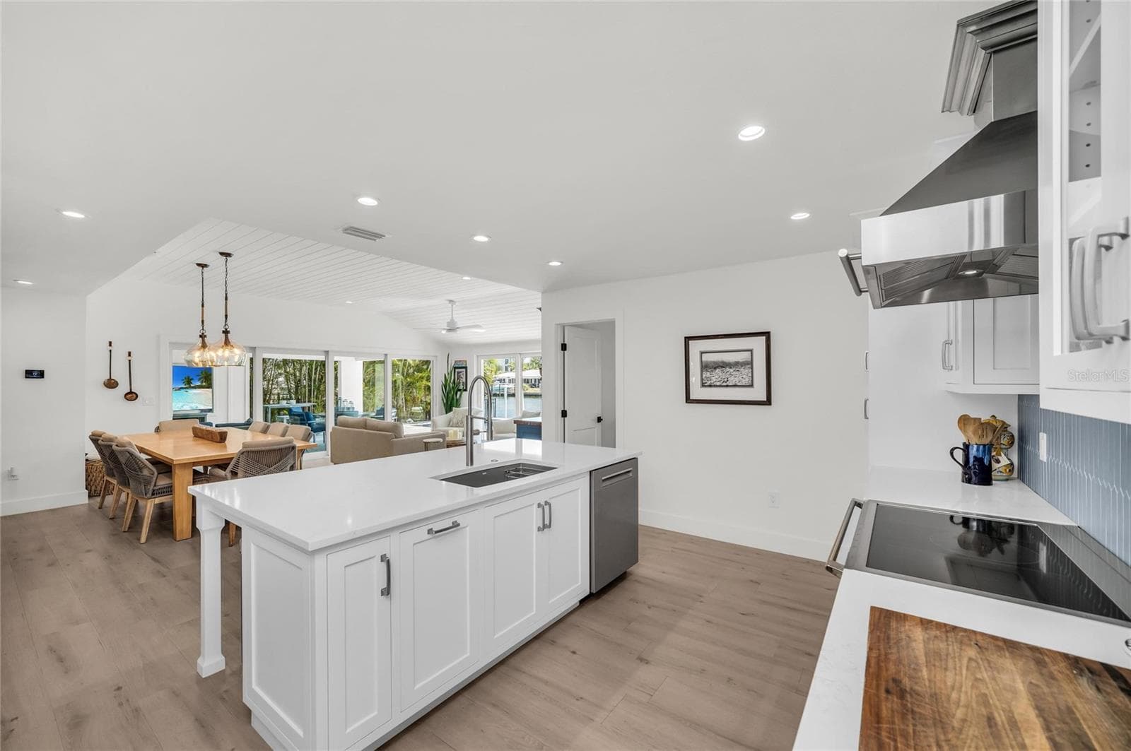 Single Family Residence at 501 68TH ST, HOLMES BEACH, photo 16 of 63