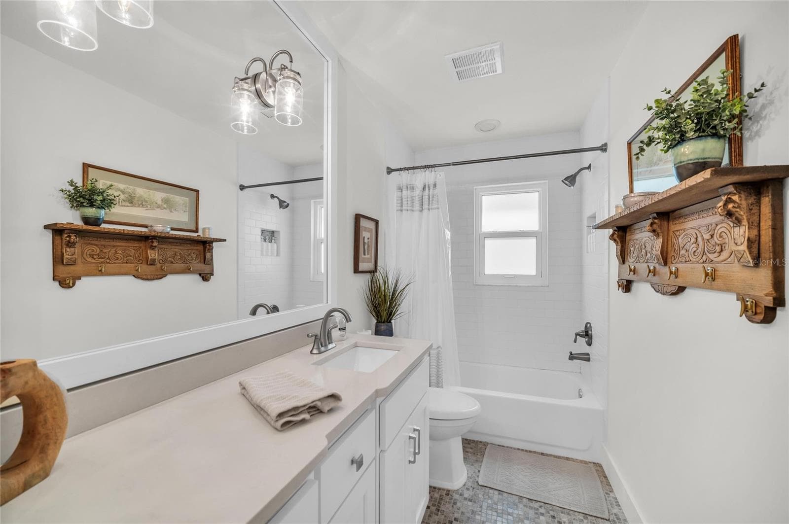 2nd Bath - 501 68TH ST, HOLMES BEACH