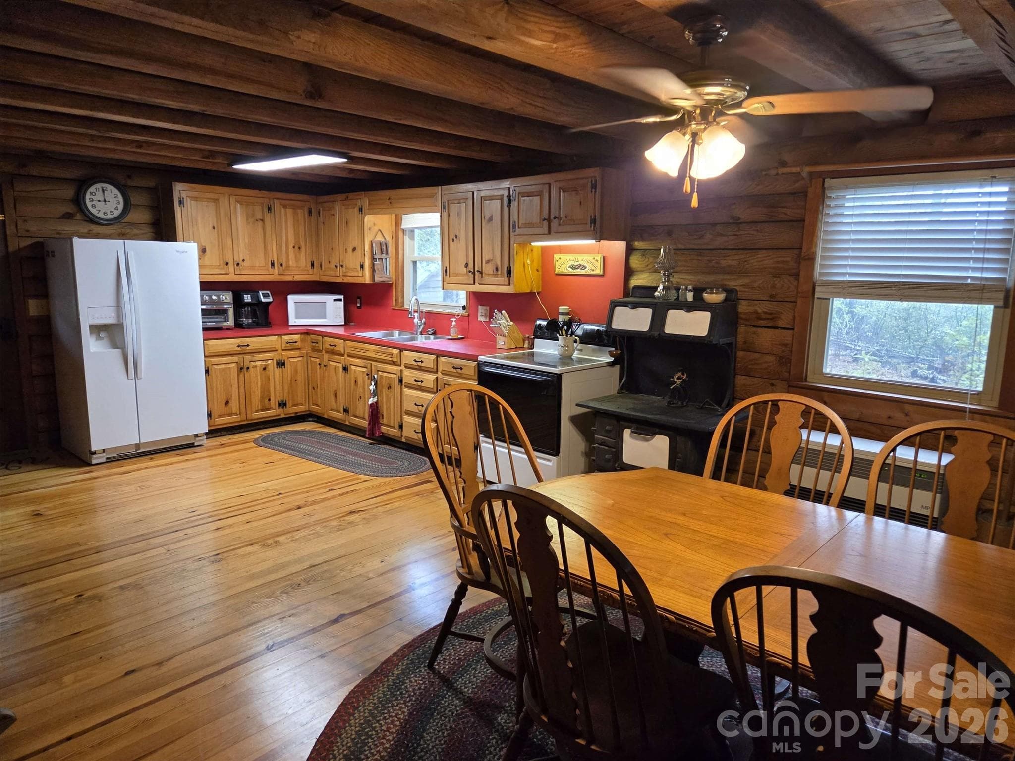 Single Family Residence at 692 Buck Hill Road, Newland, photo 6 of 31