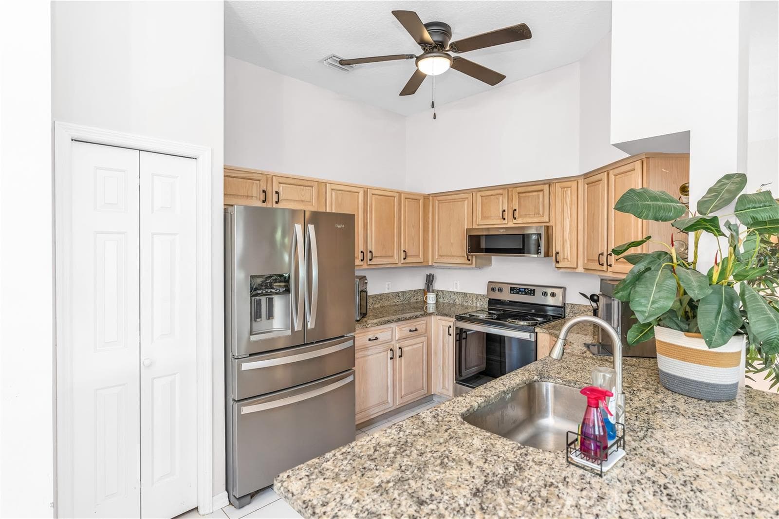 Single Family Residence at 414 FAIRLANE DR, DEBARY, photo 6 of 46
