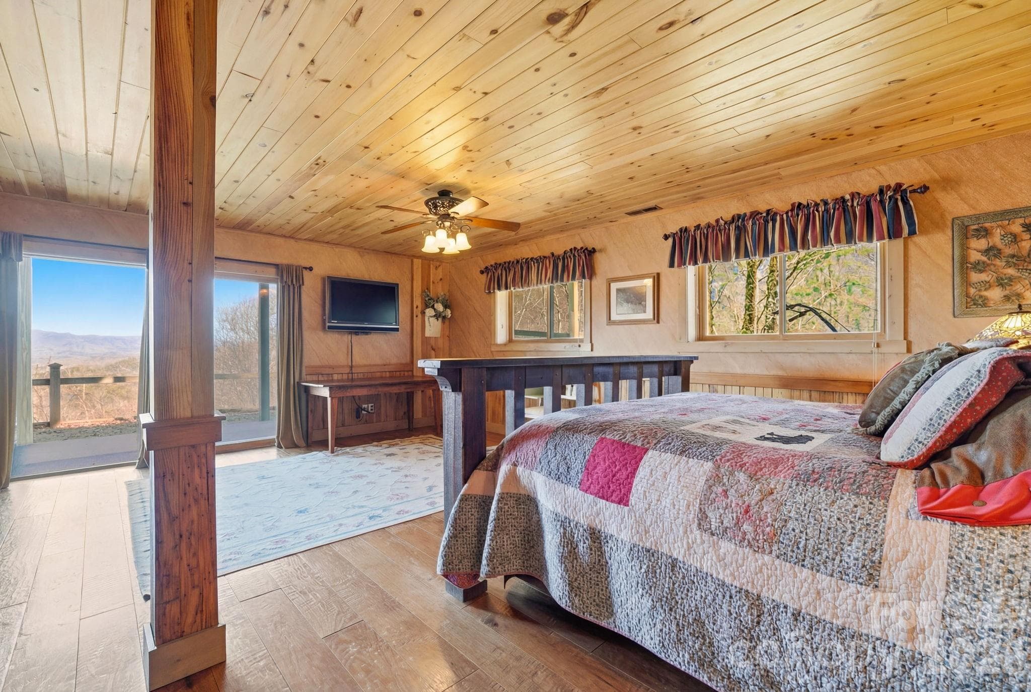 Single Family Residence at 2150 Shellstand Road, Almond, photo 36 of 45