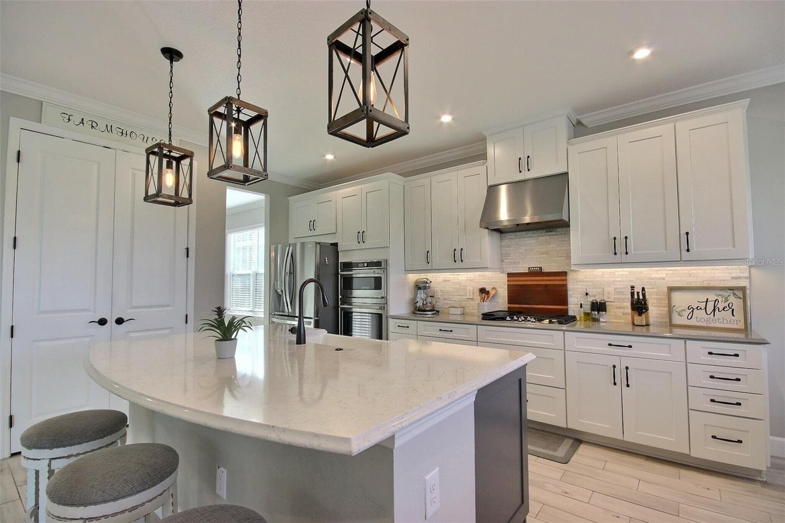 Single Family Residence at 10563 PIEDRA DR, PALMETTO, photo 6 of 71
