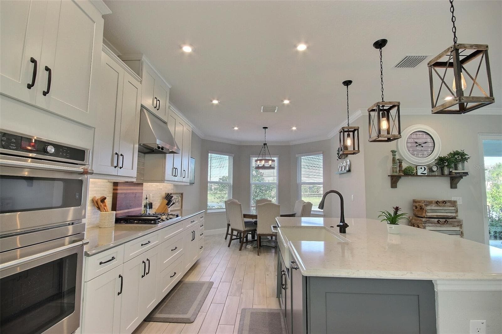Single Family Residence at 10563 PIEDRA DR, PALMETTO, photo 8 of 71