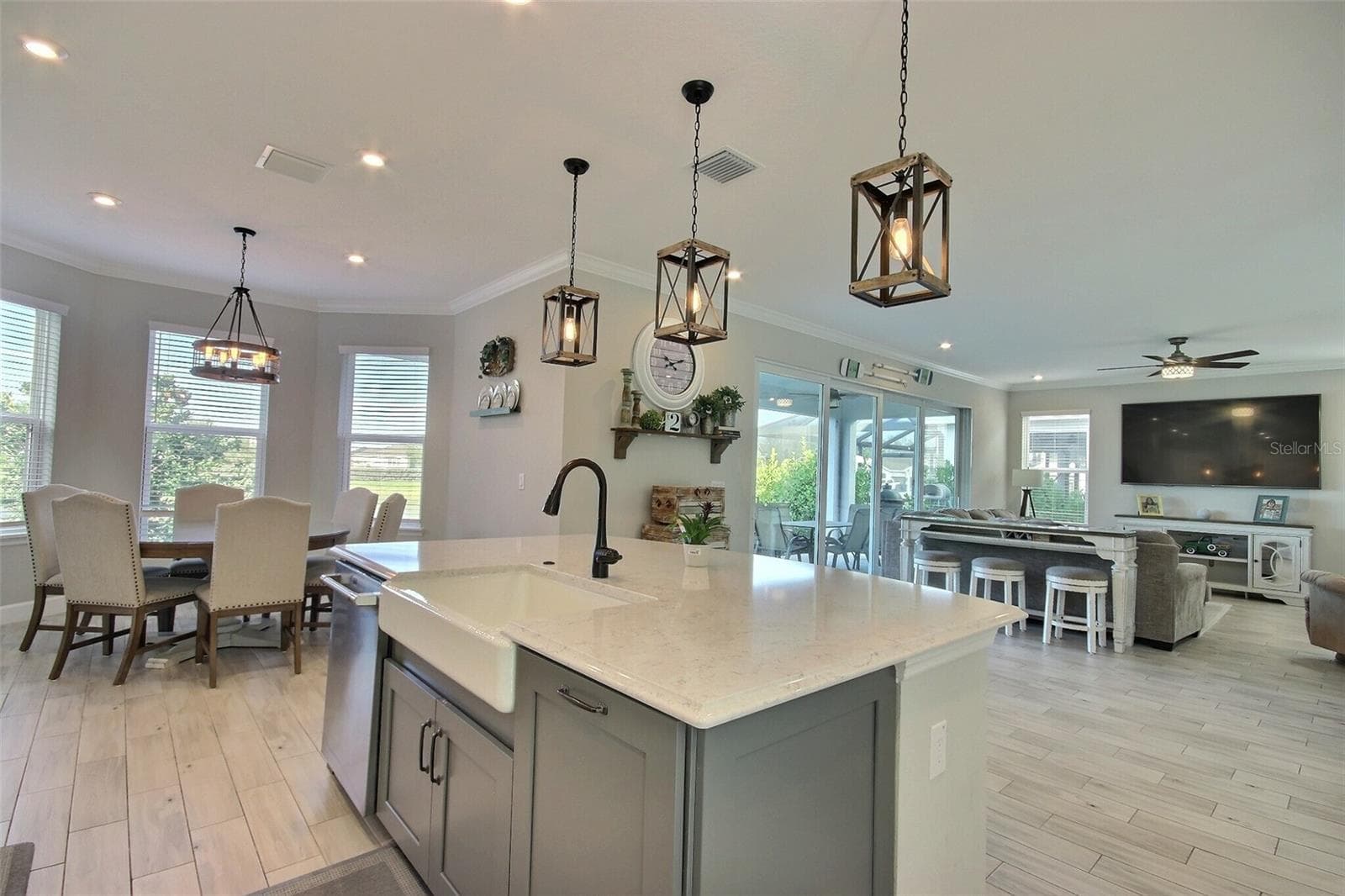 Single Family Residence at 10563 PIEDRA DR, PALMETTO, photo 9 of 71