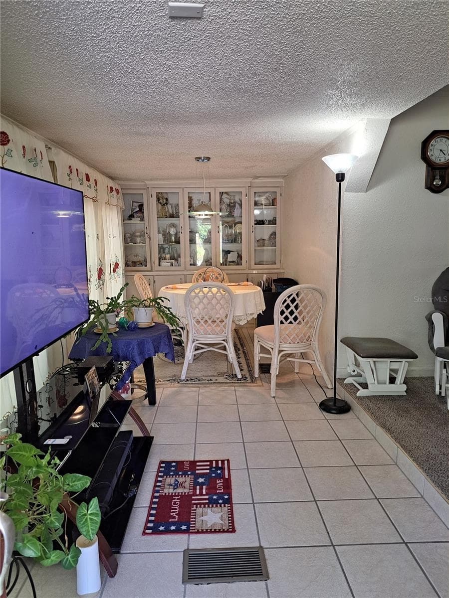 Mobile Home at 119 DAISY AVE, AUBURNDALE, photo 3 of 37