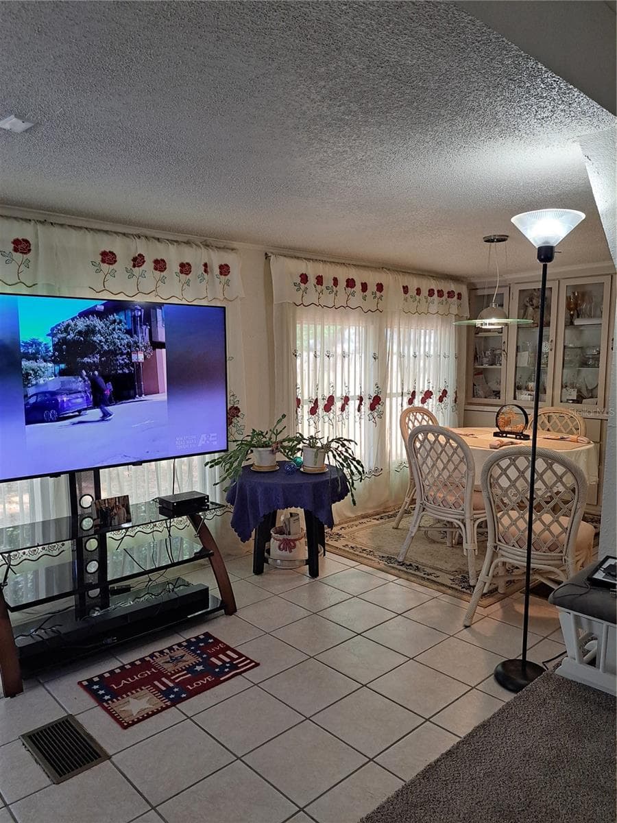 Mobile Home at 119 DAISY AVE, AUBURNDALE, photo 4 of 37