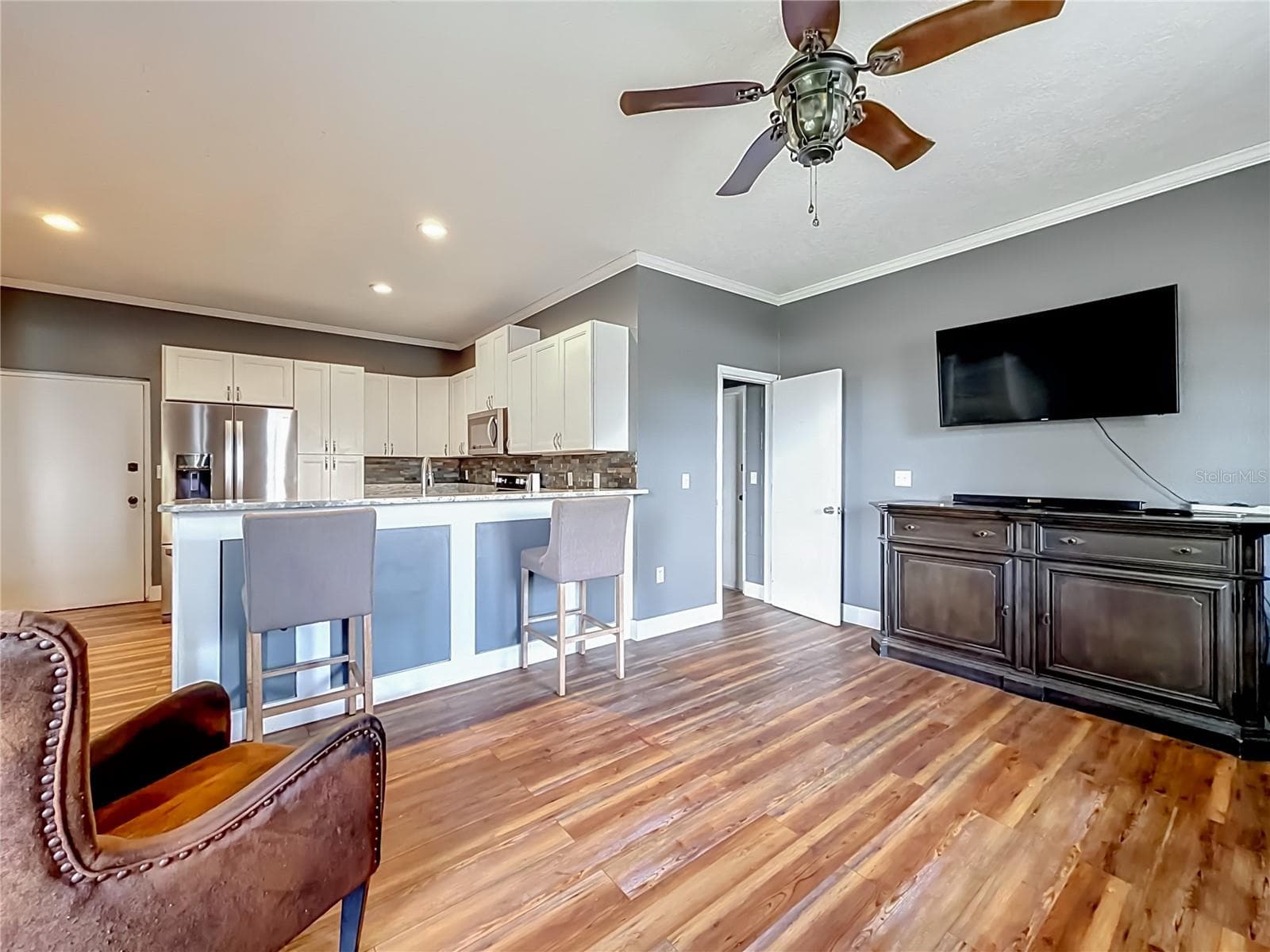 BARN Apartment - 6530 SE 156TH LOOP #3 & 4, SUMMERFIELD