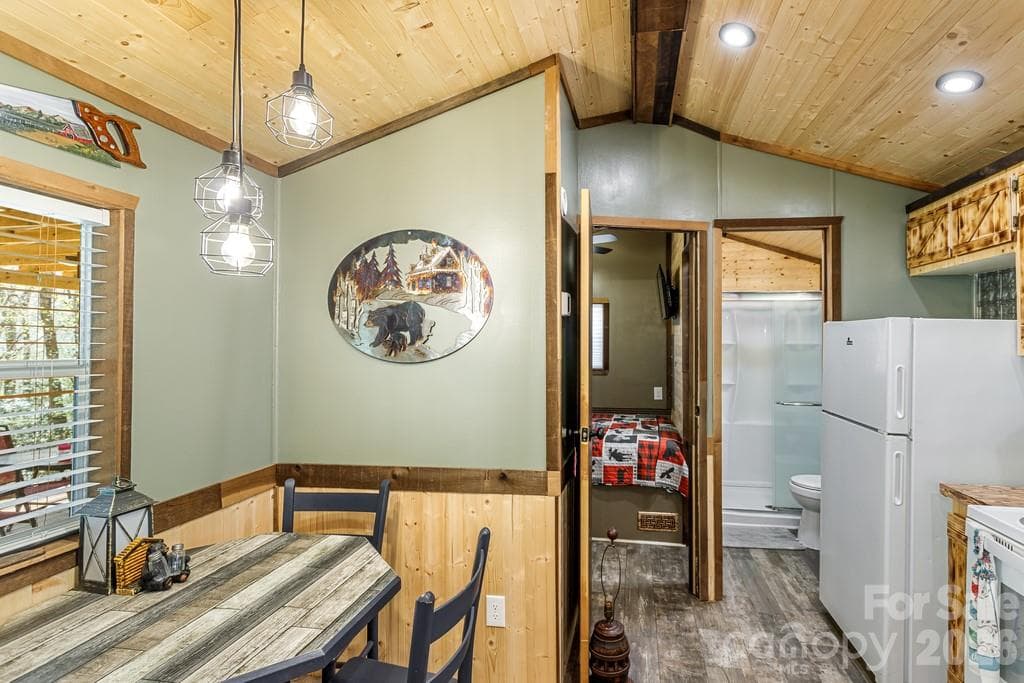 Single Family Residence at Maggie Valley, photo 10 of 20