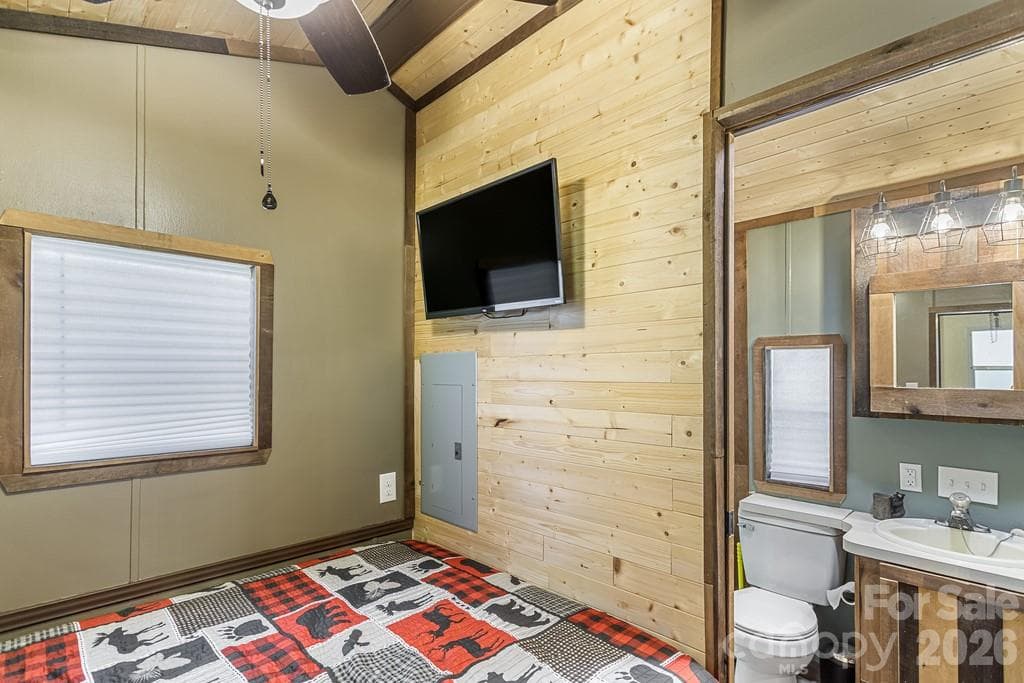 Single Family Residence at Maggie Valley, photo 12 of 20