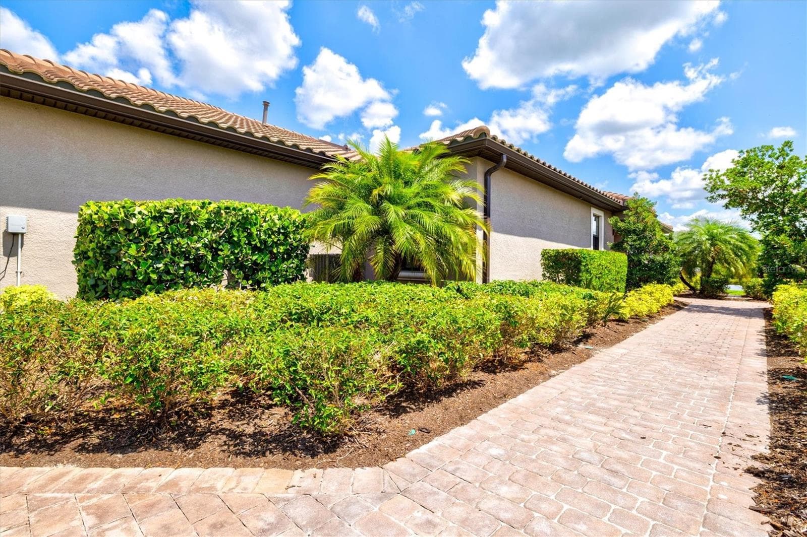 Villa at 10254 MORNING MIST LN, SARASOTA, photo 2 of 47