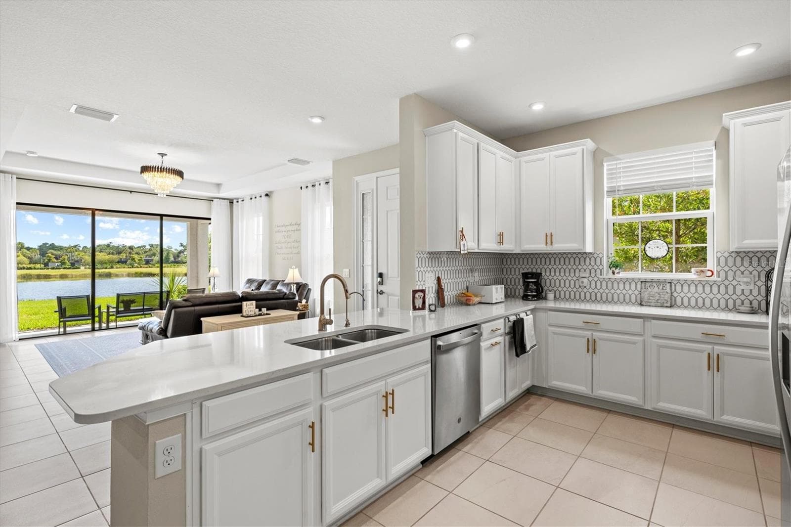 Villa at 10254 MORNING MIST LN, SARASOTA, photo 9 of 47