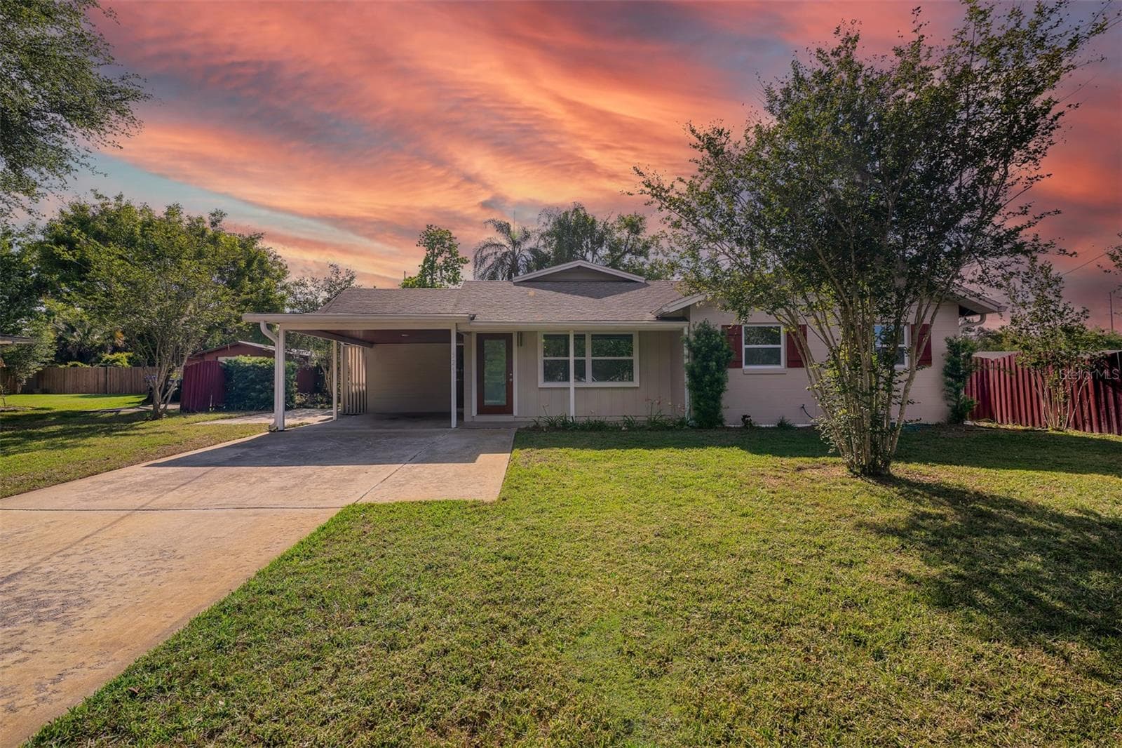 Single Family Residence at 525 OLOLU DR, WINTER PARK, photo 2 of 40