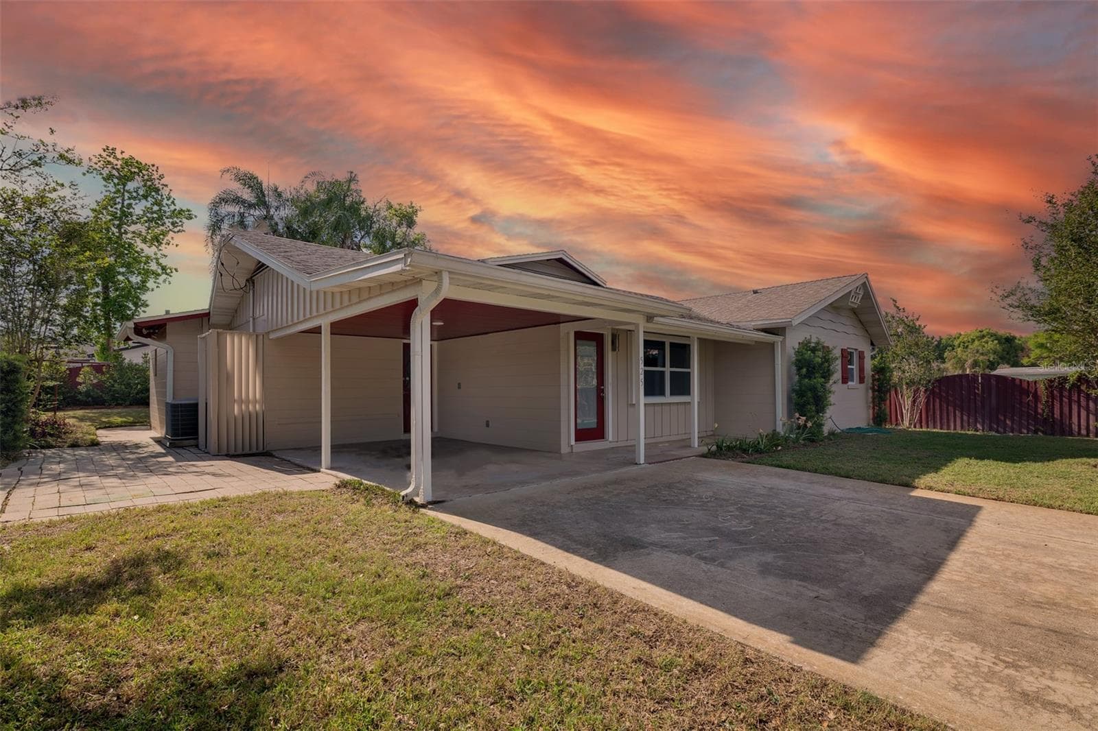 Single Family Residence at 525 OLOLU DR, WINTER PARK, photo 4 of 40