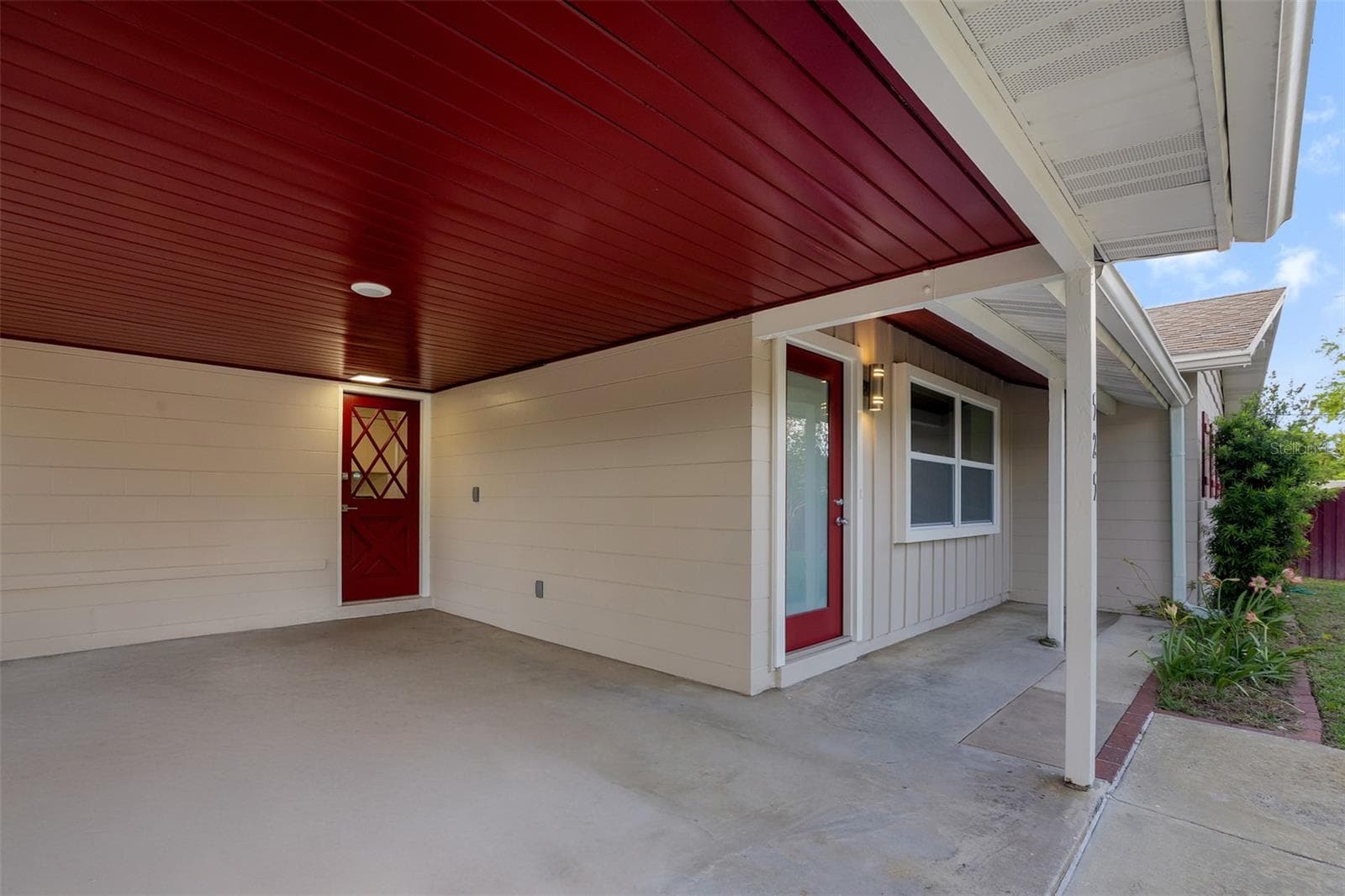 Single Family Residence at 525 OLOLU DR, WINTER PARK, photo 8 of 40