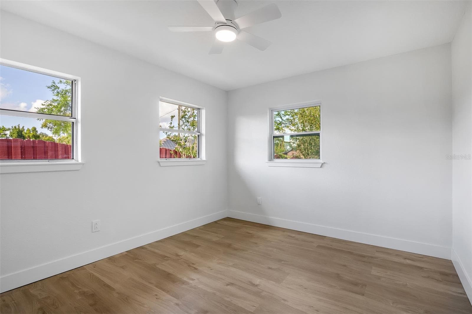 Single Family Residence at 525 OLOLU DR, WINTER PARK, photo 16 of 40