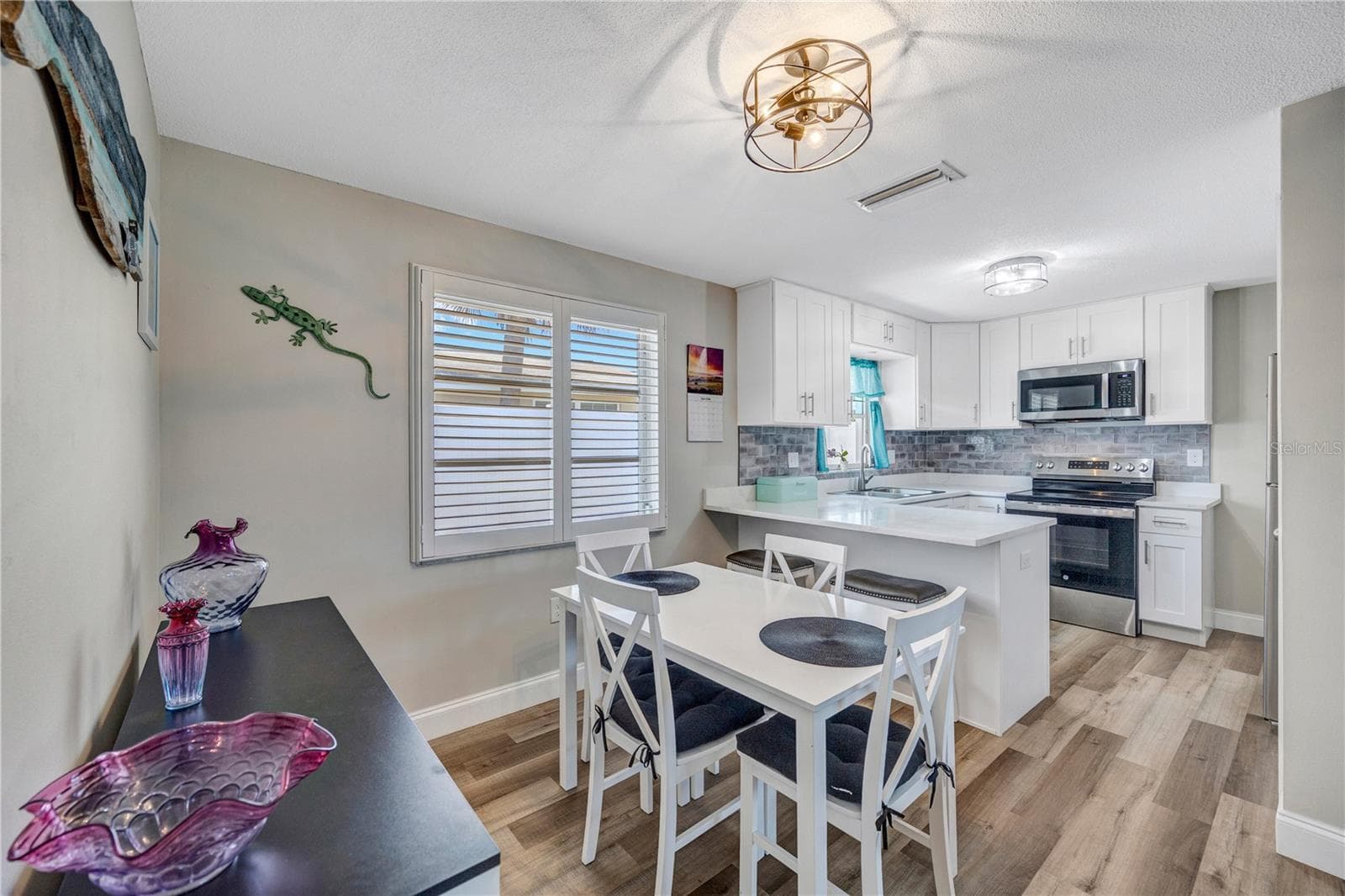 Single Family Residence at 2155 EDYTHE DR, DUNEDIN, photo 11 of 59