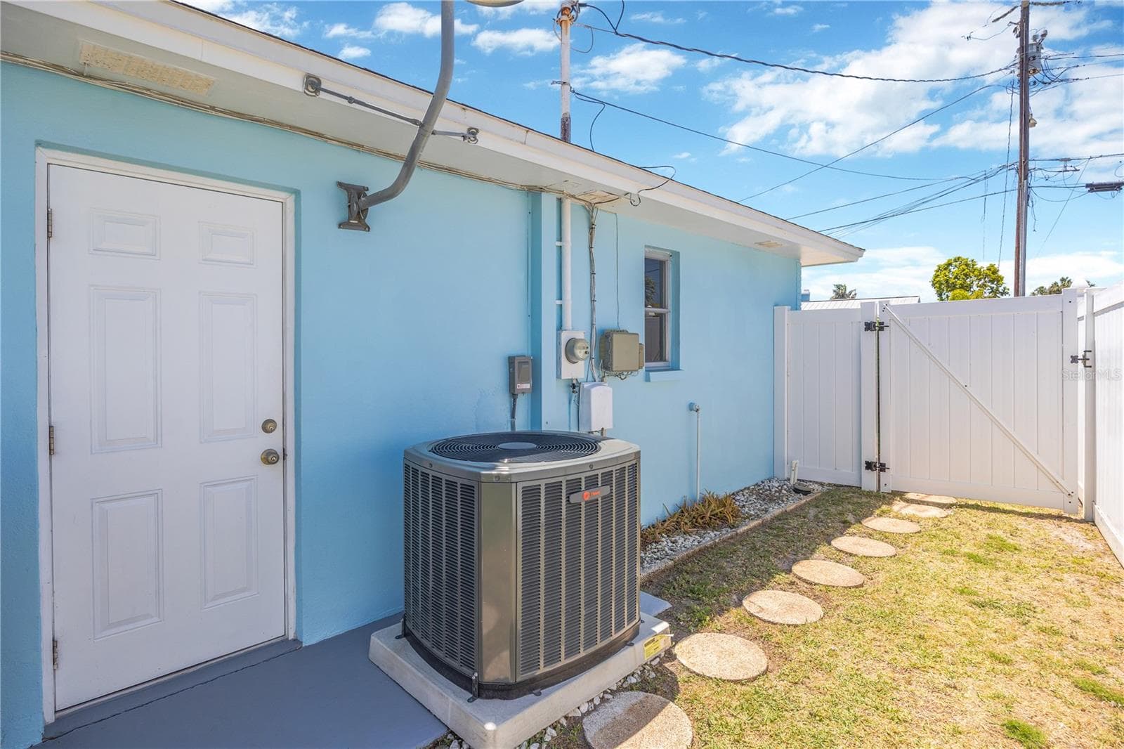 Single Family Residence at 2155 EDYTHE DR, DUNEDIN, photo 39 of 59