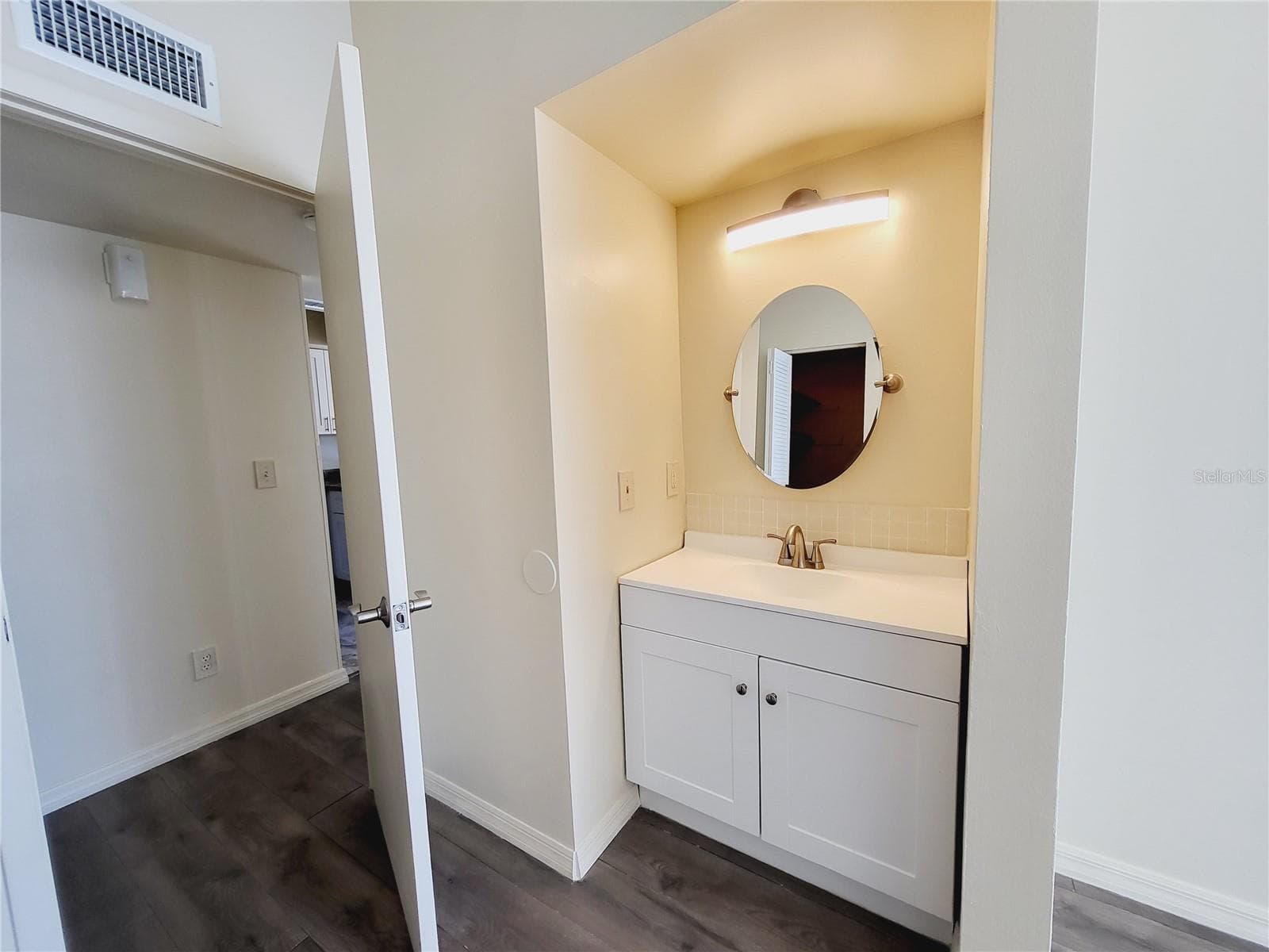 Condominium at LEMON TREE CONDO SEC 02A, ORLANDO, photo 9 of 15