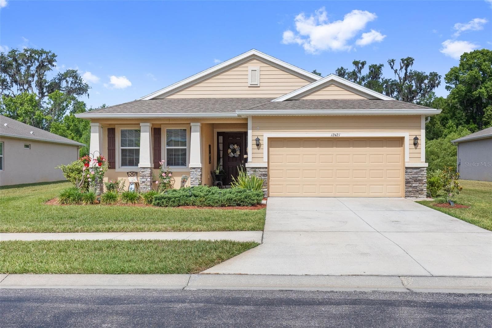 12421 EASTPOINTE DR