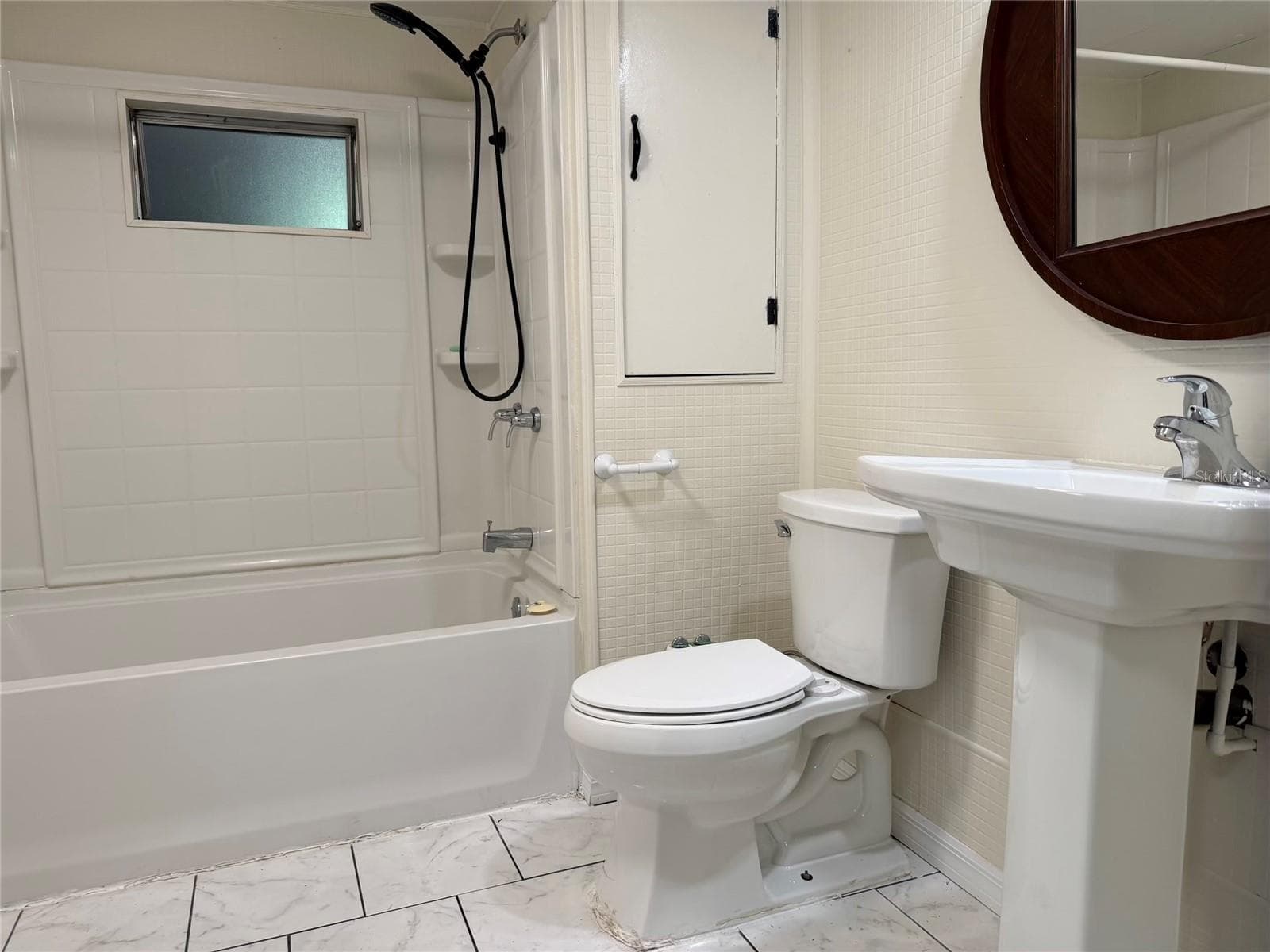 Mobile Home at 8732 CR 647 S, BUSHNELL, photo 16 of 25