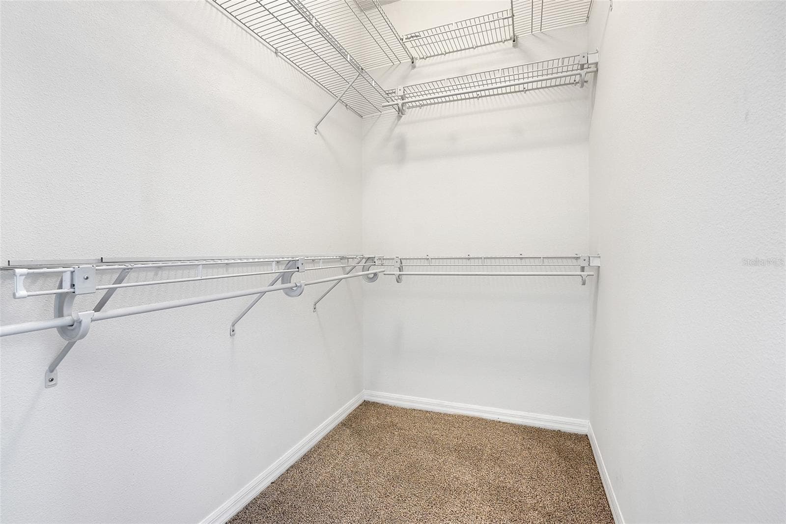 WALK IN CLOSET - 1141 GREENLEY AVE, GROVELAND
