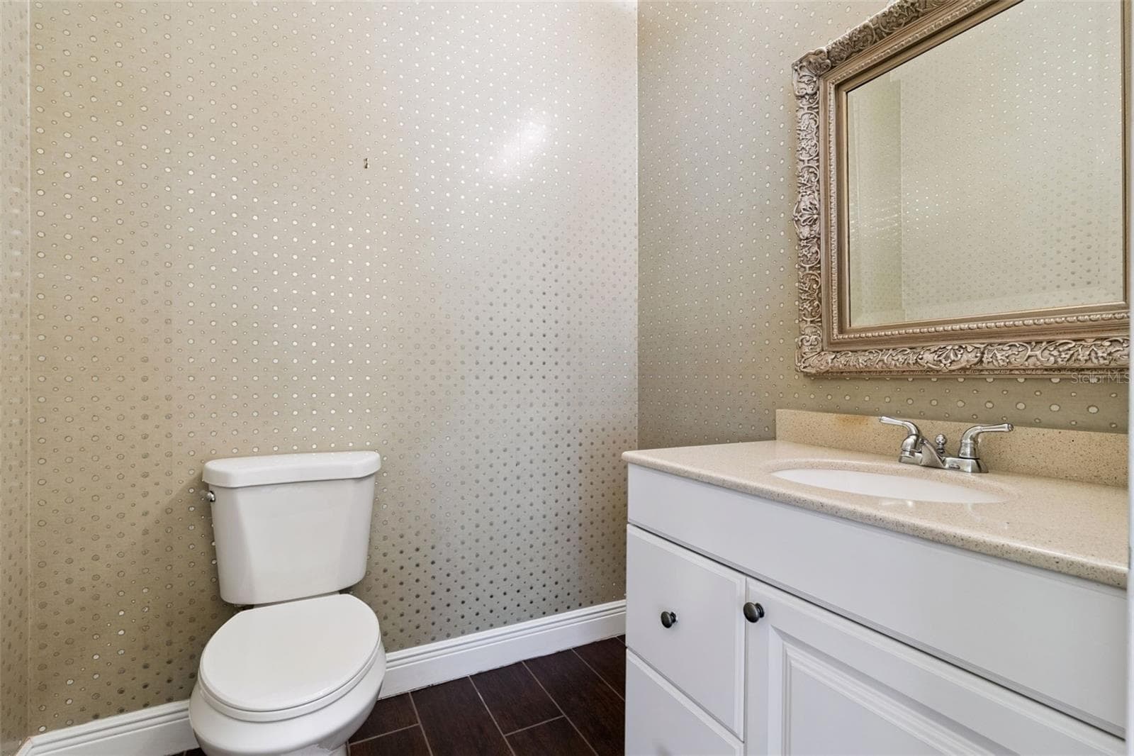 GUEST HALF BATH - 1250 E LANGLEY CT, LAKE MARY