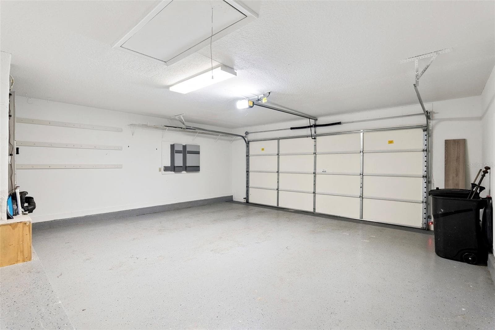 2 CAR GARAGE - 1250 E LANGLEY CT, LAKE MARY