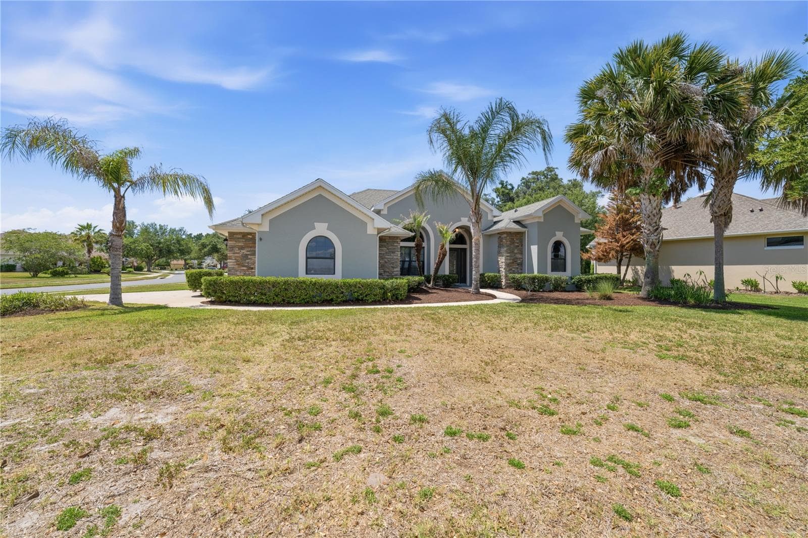 Single Family Residence at 8061 WATERBURY WAY, MOUNT DORA, photo 3 of 59