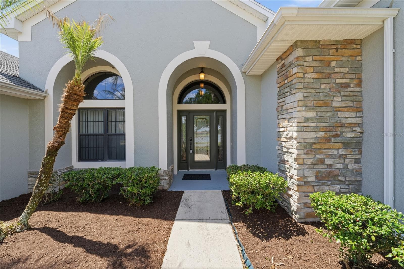 Single Family Residence at 8061 WATERBURY WAY, MOUNT DORA, photo 5 of 59