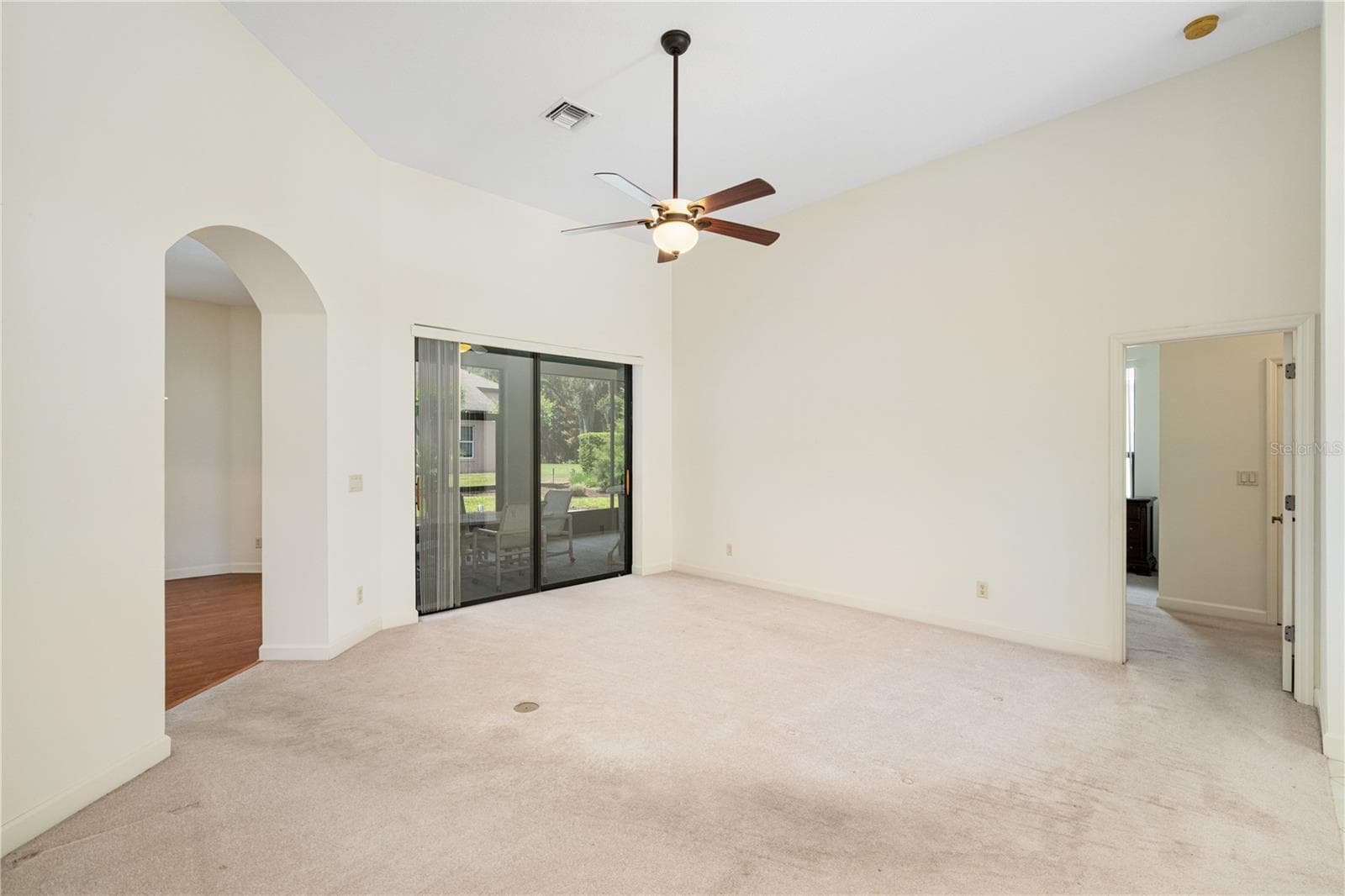 Single Family Residence at 8061 WATERBURY WAY, MOUNT DORA, photo 7 of 59