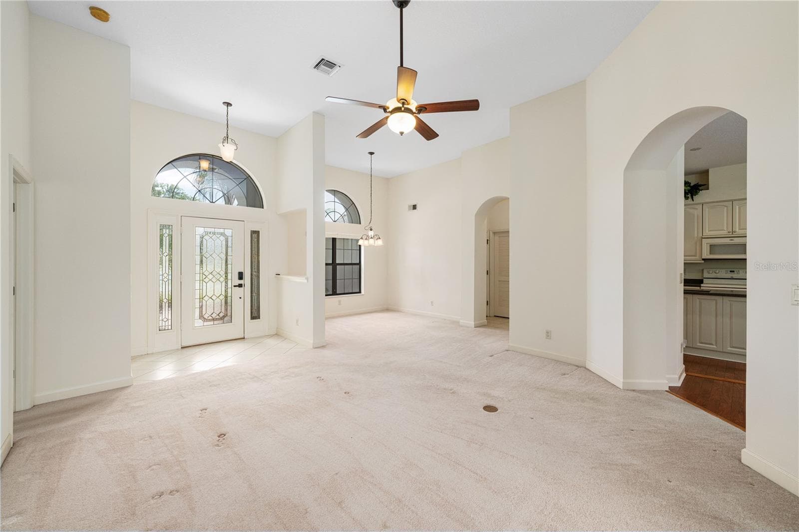 Single Family Residence at 8061 WATERBURY WAY, MOUNT DORA, photo 8 of 59