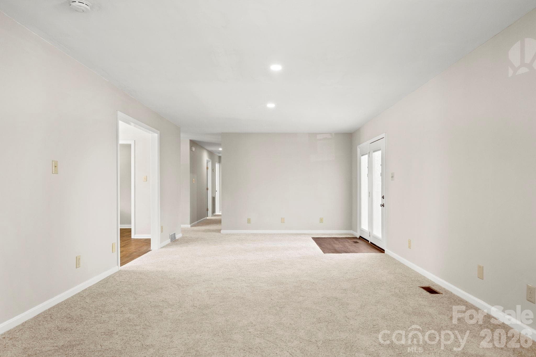 Single Family Residence at 322 Holland Circle, Statesville, photo 11 of 21