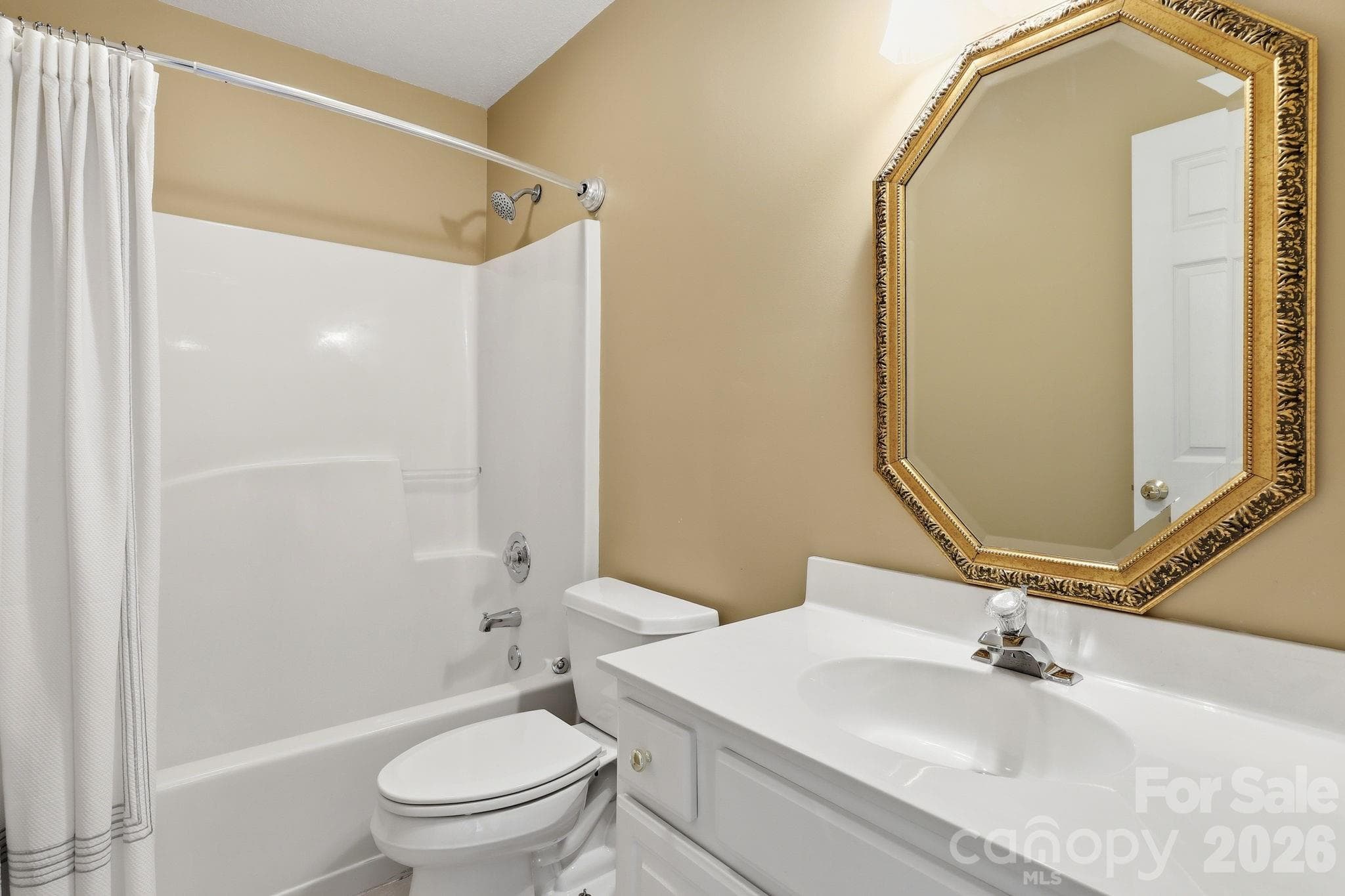 Single Family Residence at 306 Woodview Court, Fletcher, photo 29 of 42