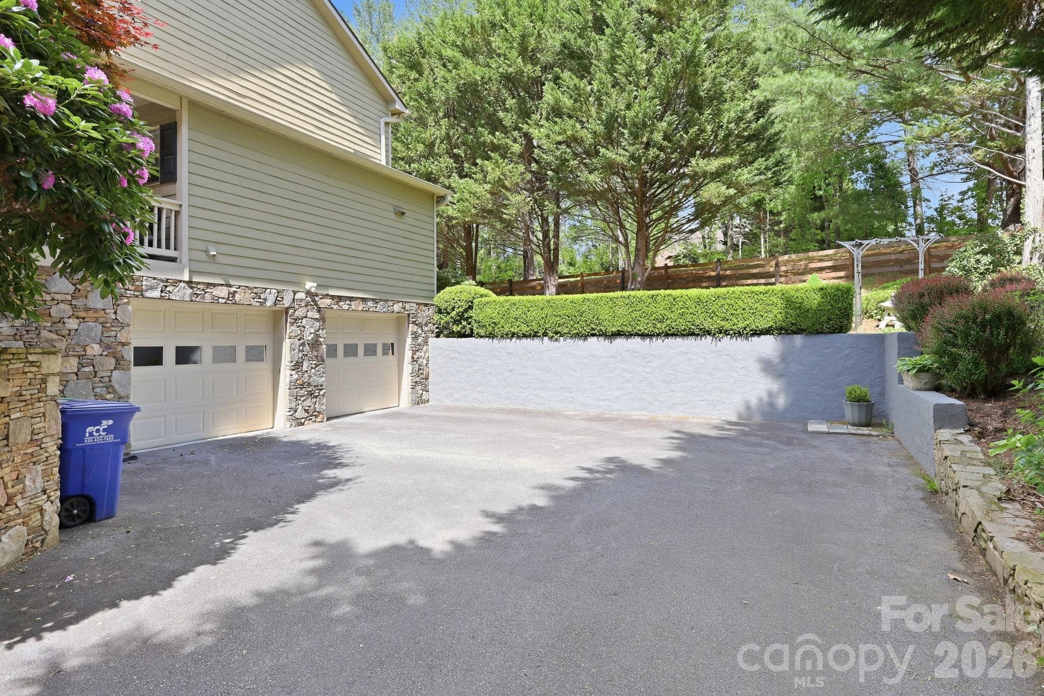 Single Family Residence at 306 Woodview Court, Fletcher, photo 33 of 42