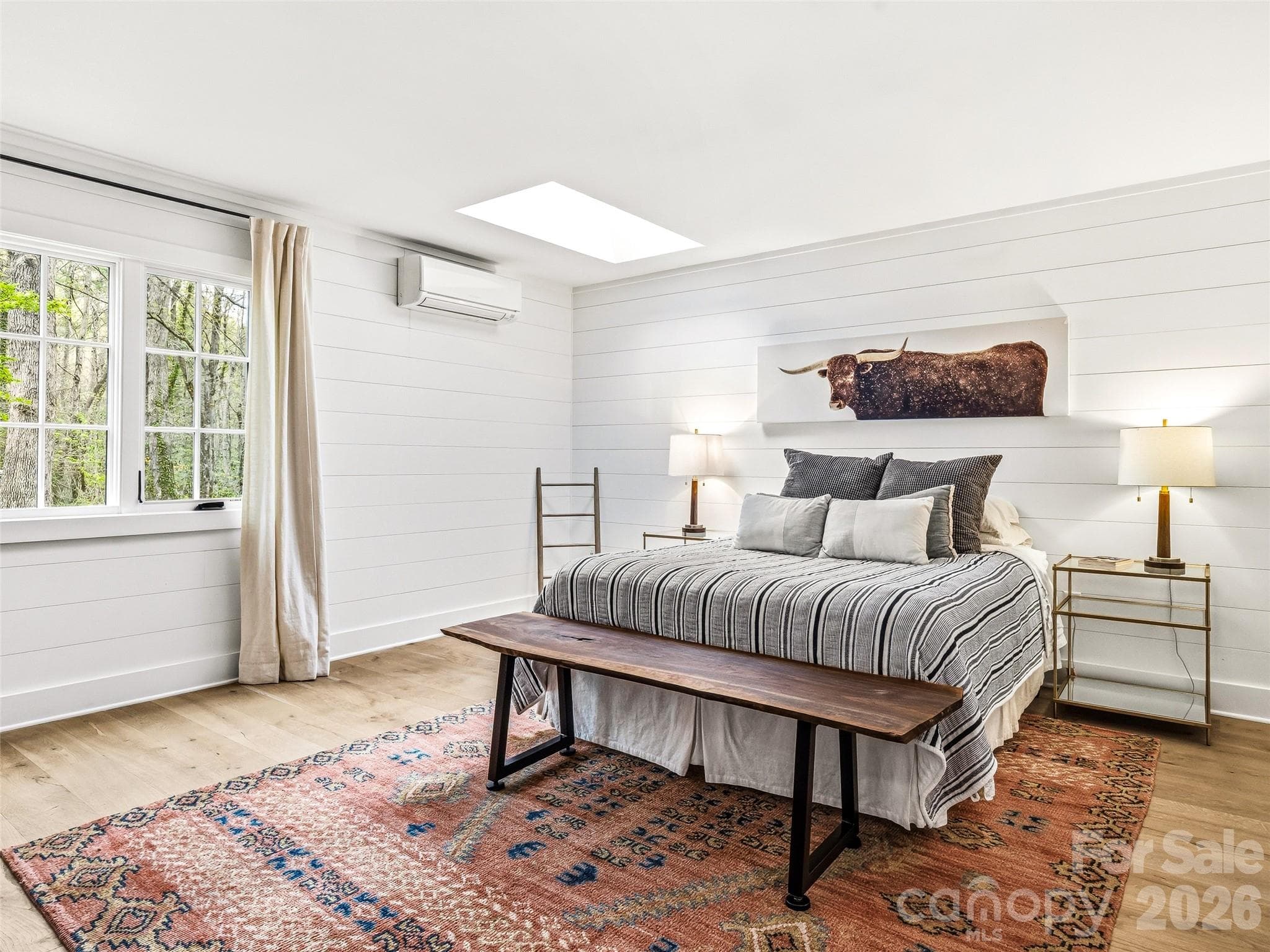 Light filled bedroom with en-suite full bath in the guest wing. - 10 Kalimar Heights, Hendersonville