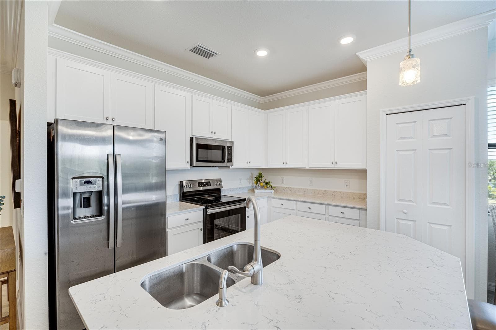 Condominium at 17724 GAWTHROP DR #301, BRADENTON, photo 15 of 50