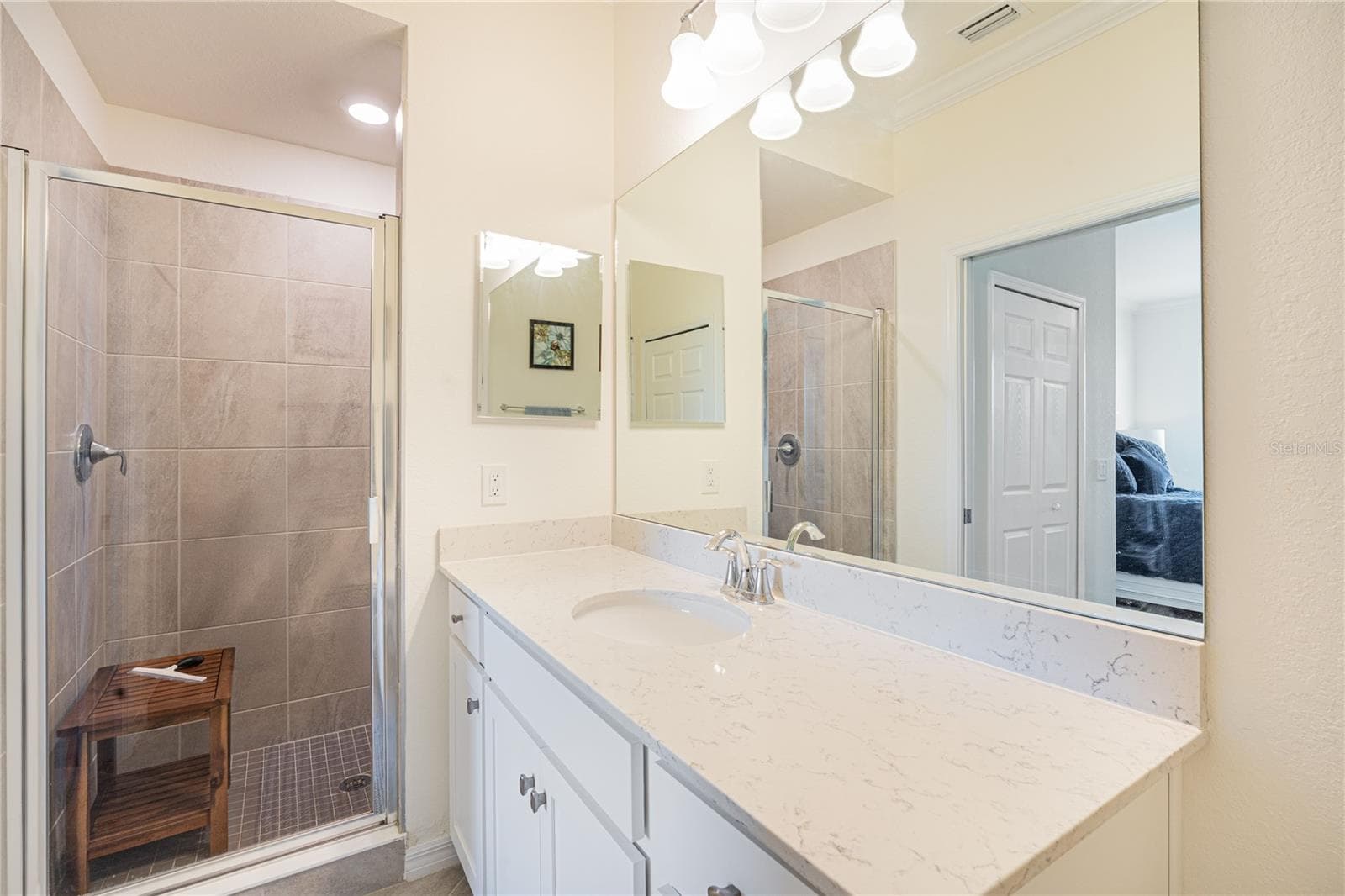 Condominium at 17724 GAWTHROP DR #301, BRADENTON, photo 27 of 50