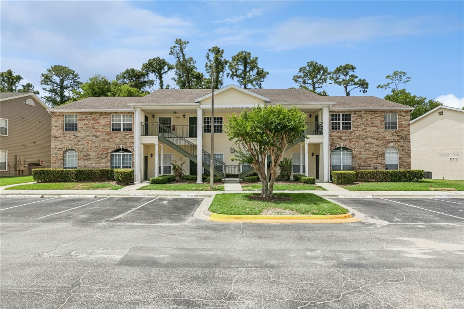 145 RESERVE CIR #205
