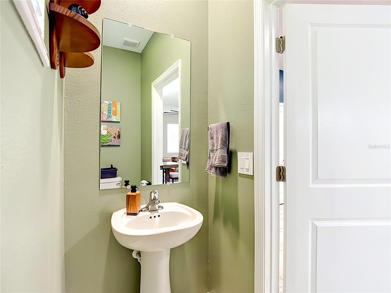 Townhouse at 10801 FORT WHITE CT, TAMPA, photo 33 of 85