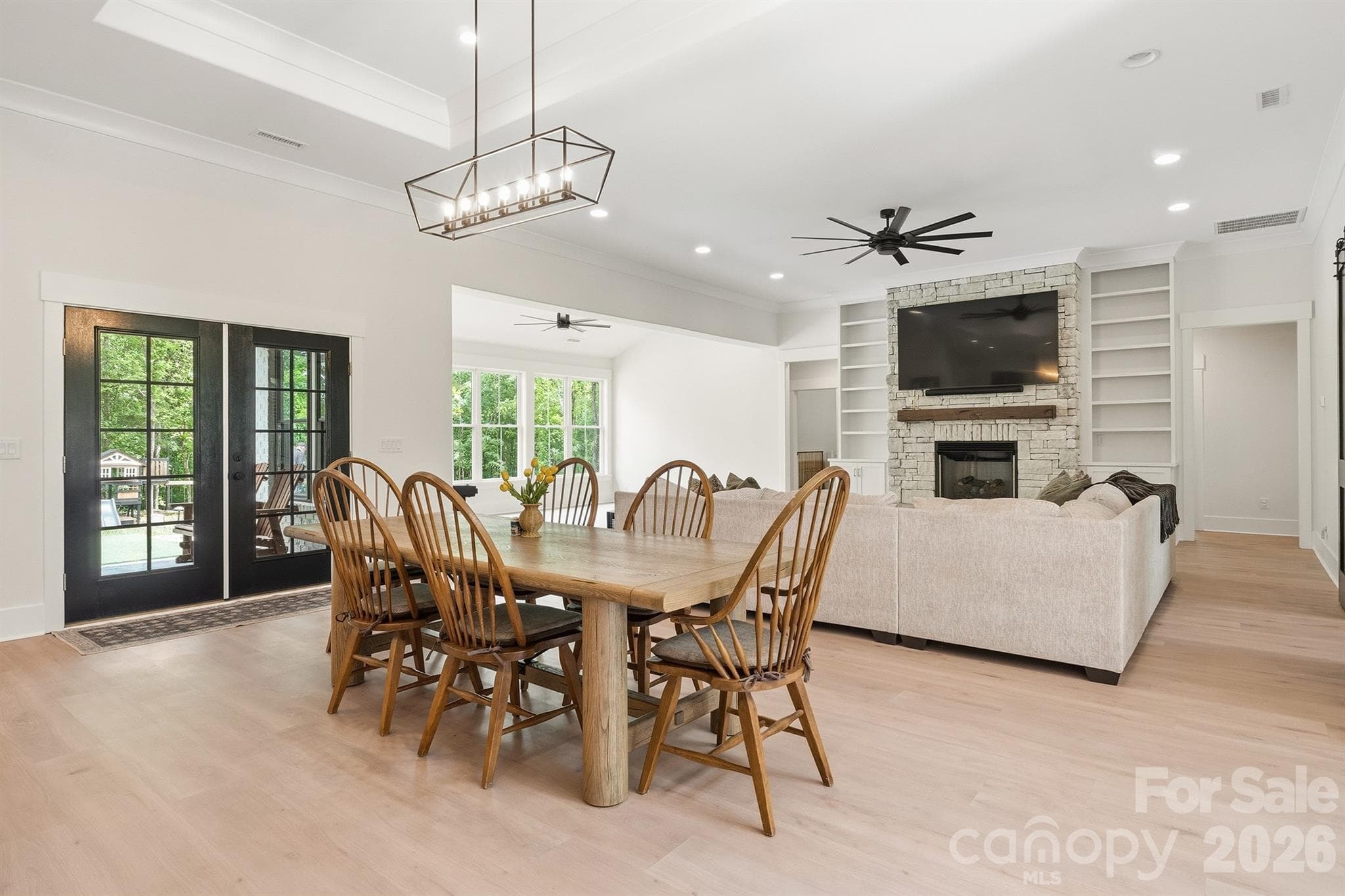 Open Floor Plan - Dining/Living/Sunroom - 2855 Long Run Farm Road, Mount Pleasant