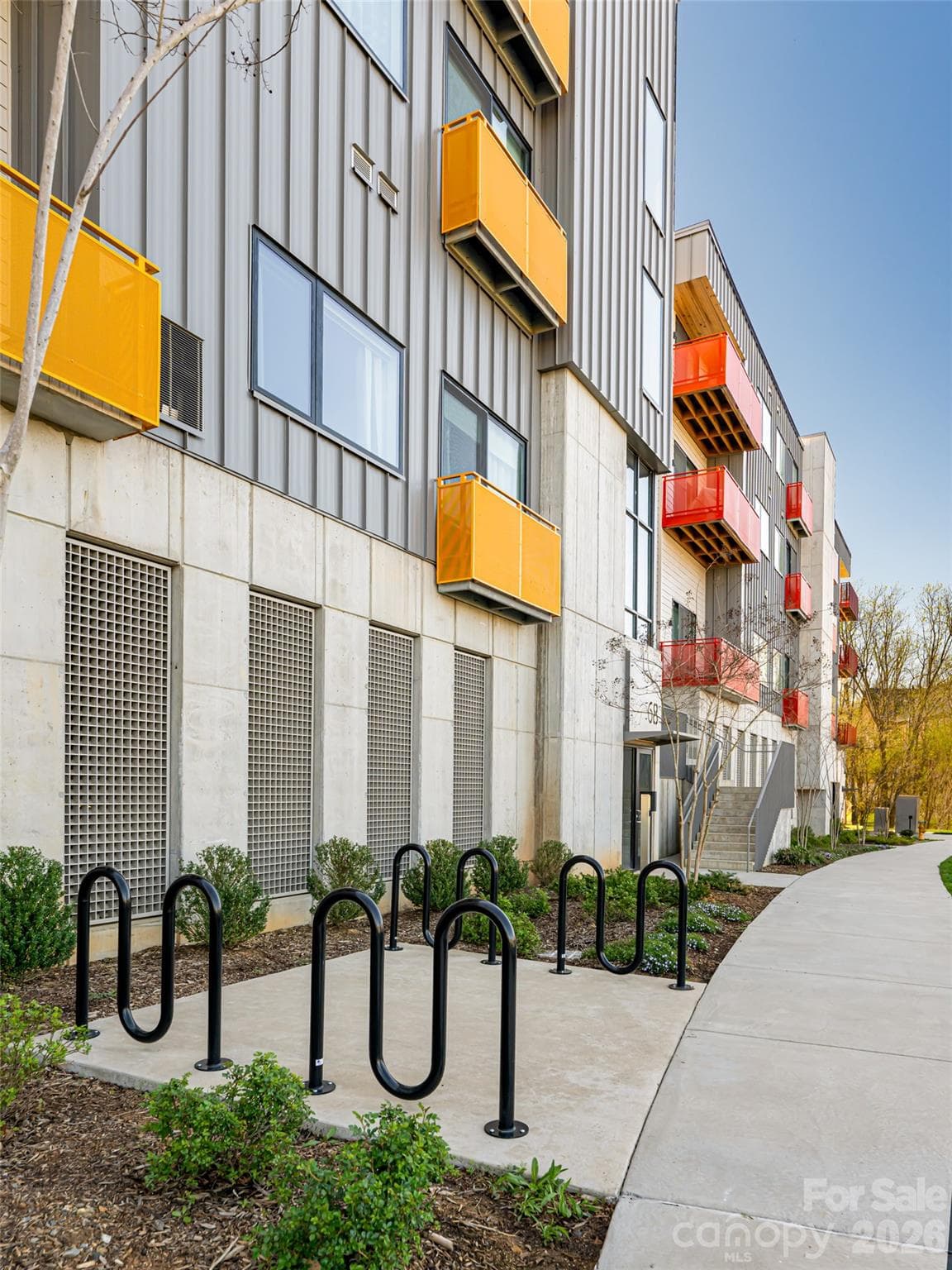 Condominium at 68 Craven Street, Asheville, photo 31 of 38